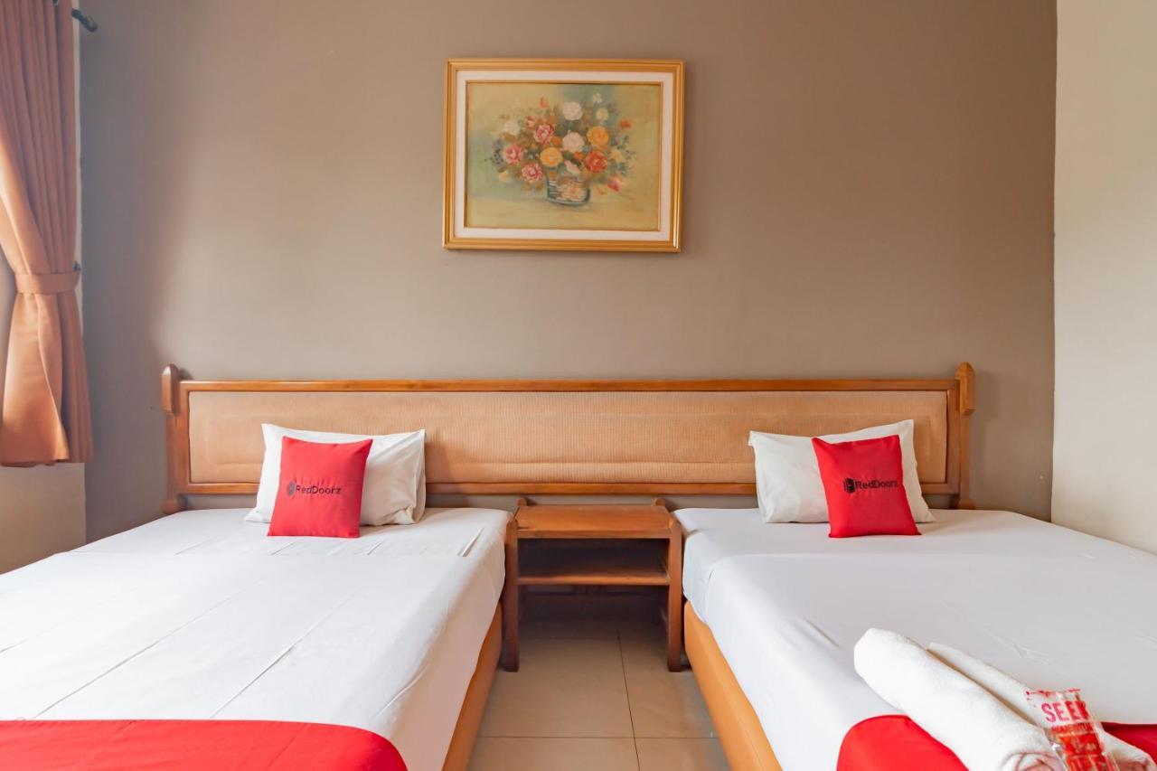 Hotel Wisma Dago Itb Бандунг Екстер'єр фото