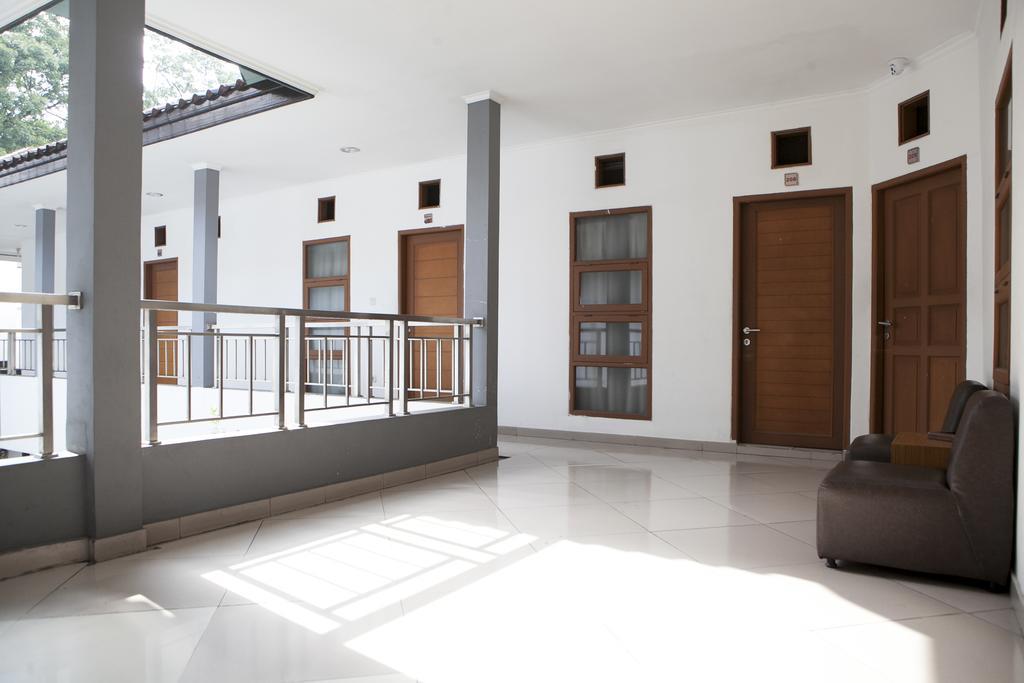 Hotel Wisma Dago Itb Бандунг Екстер'єр фото